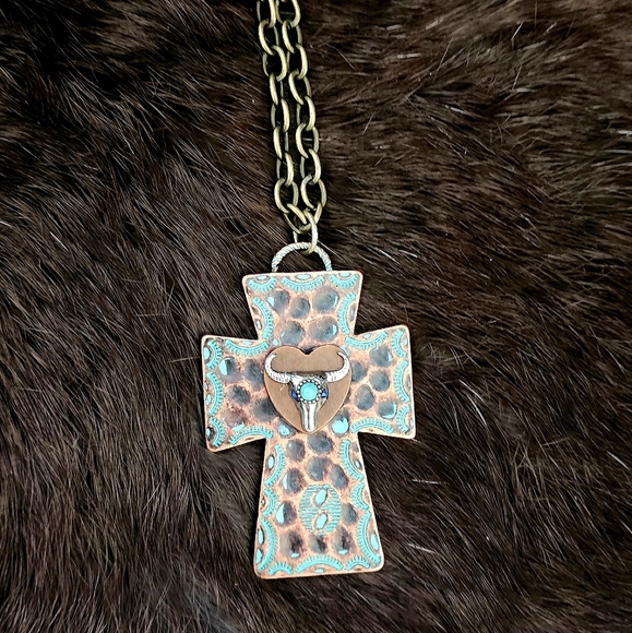 Boho Cross - Picture 7 of 7